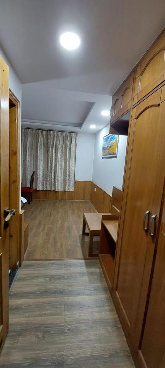 The Red Apple Manali Manāli Exterior foto